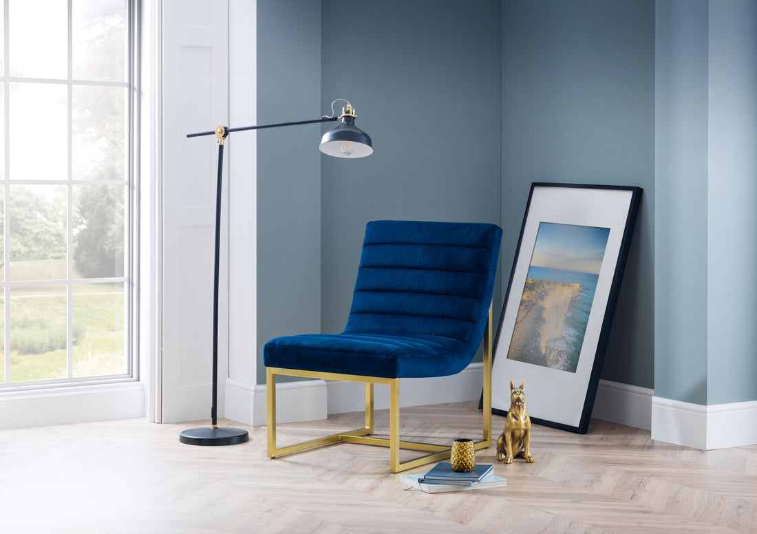 Dive into Serenity: Styling Your Room with Calming Blue Tones