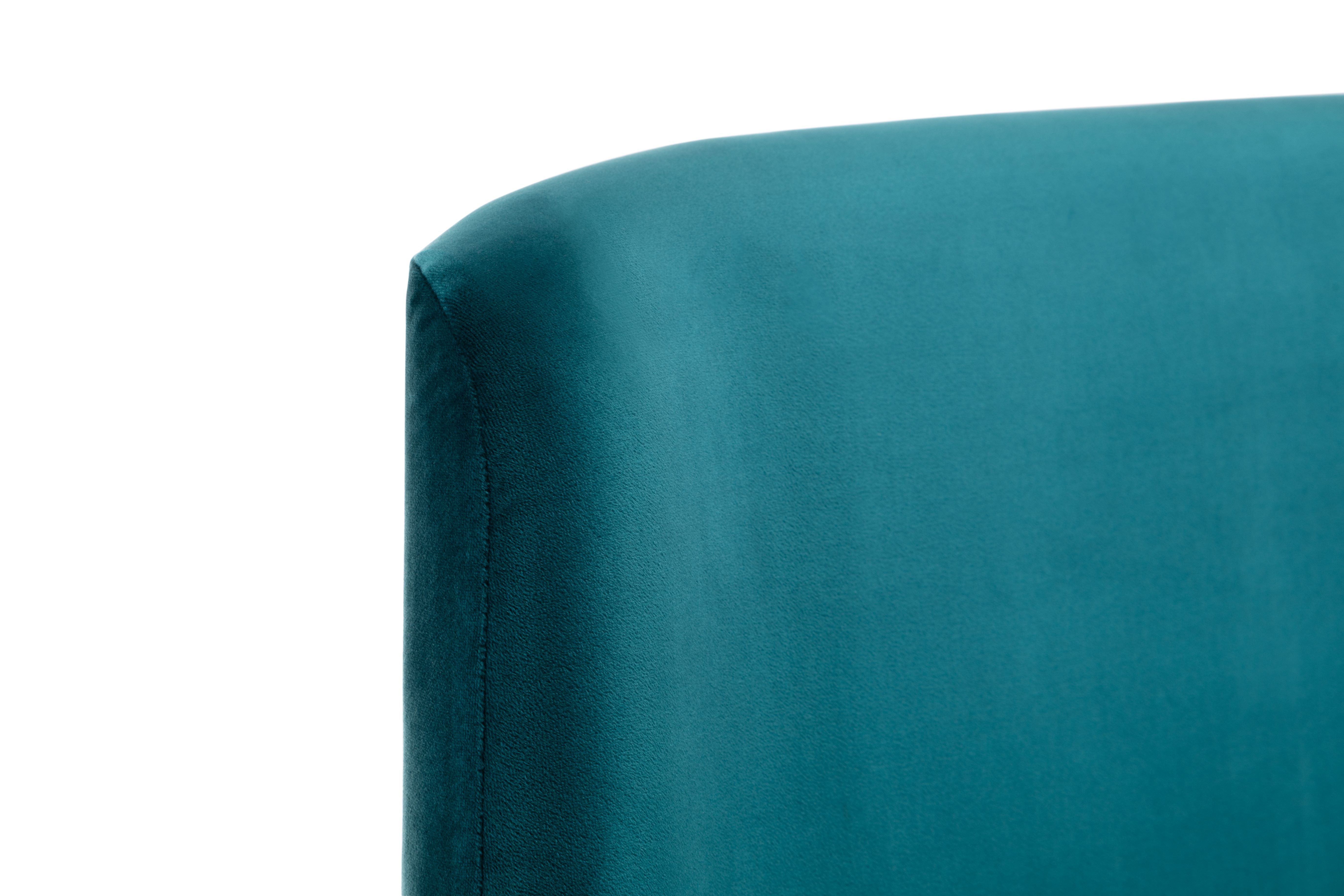 Frida Curved Velvet Bed