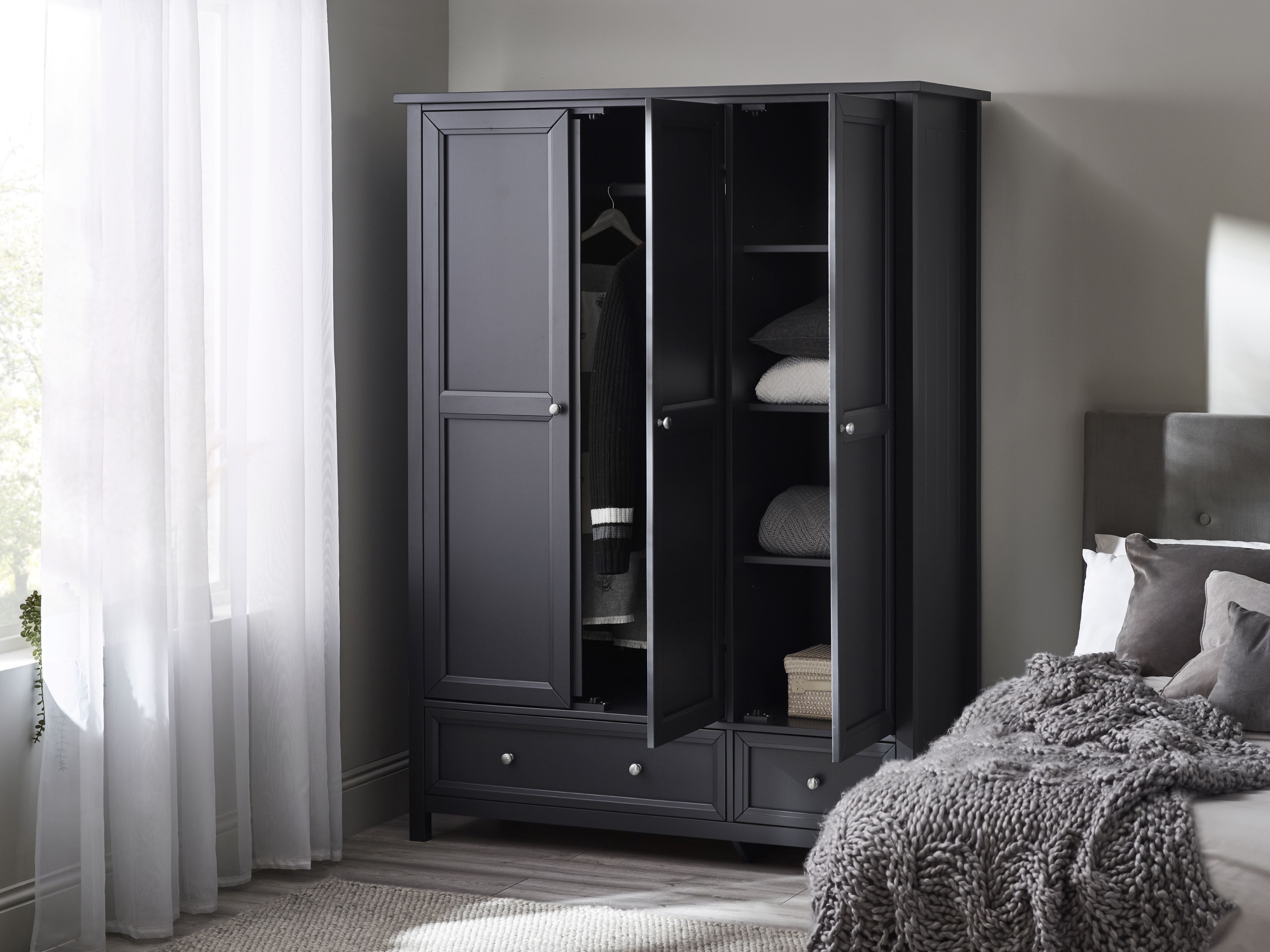 Maine 3 Door 2 Drawer Wardrobe