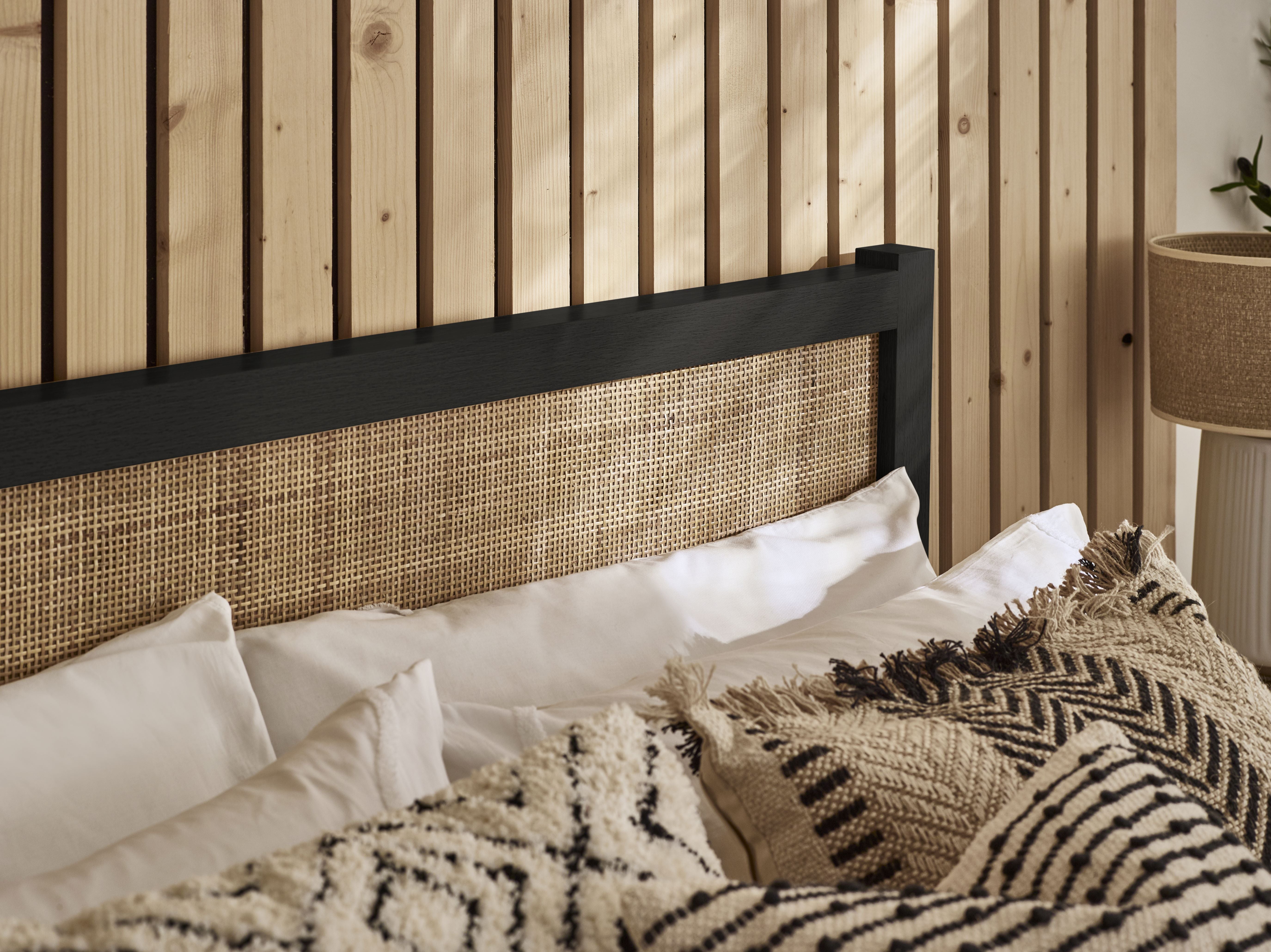 Padstow Rattan Bed