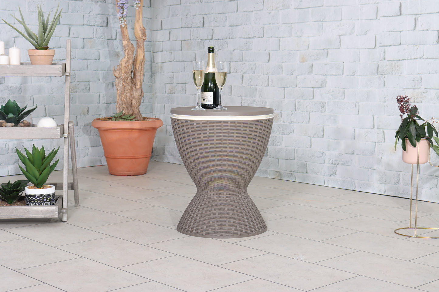 Faro Ice Bucket Table