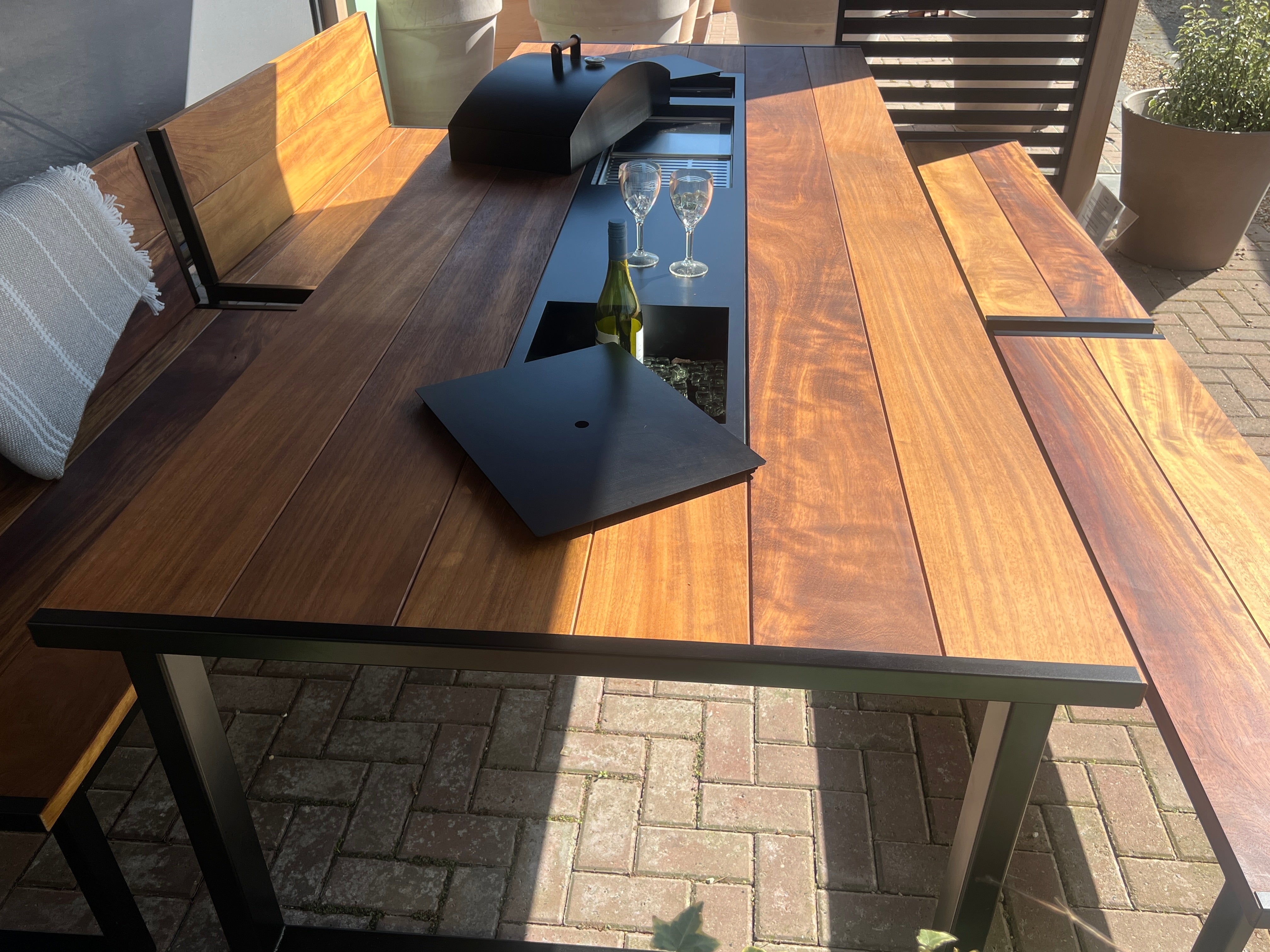 Arizona 3m Vuestro Grill Table Set