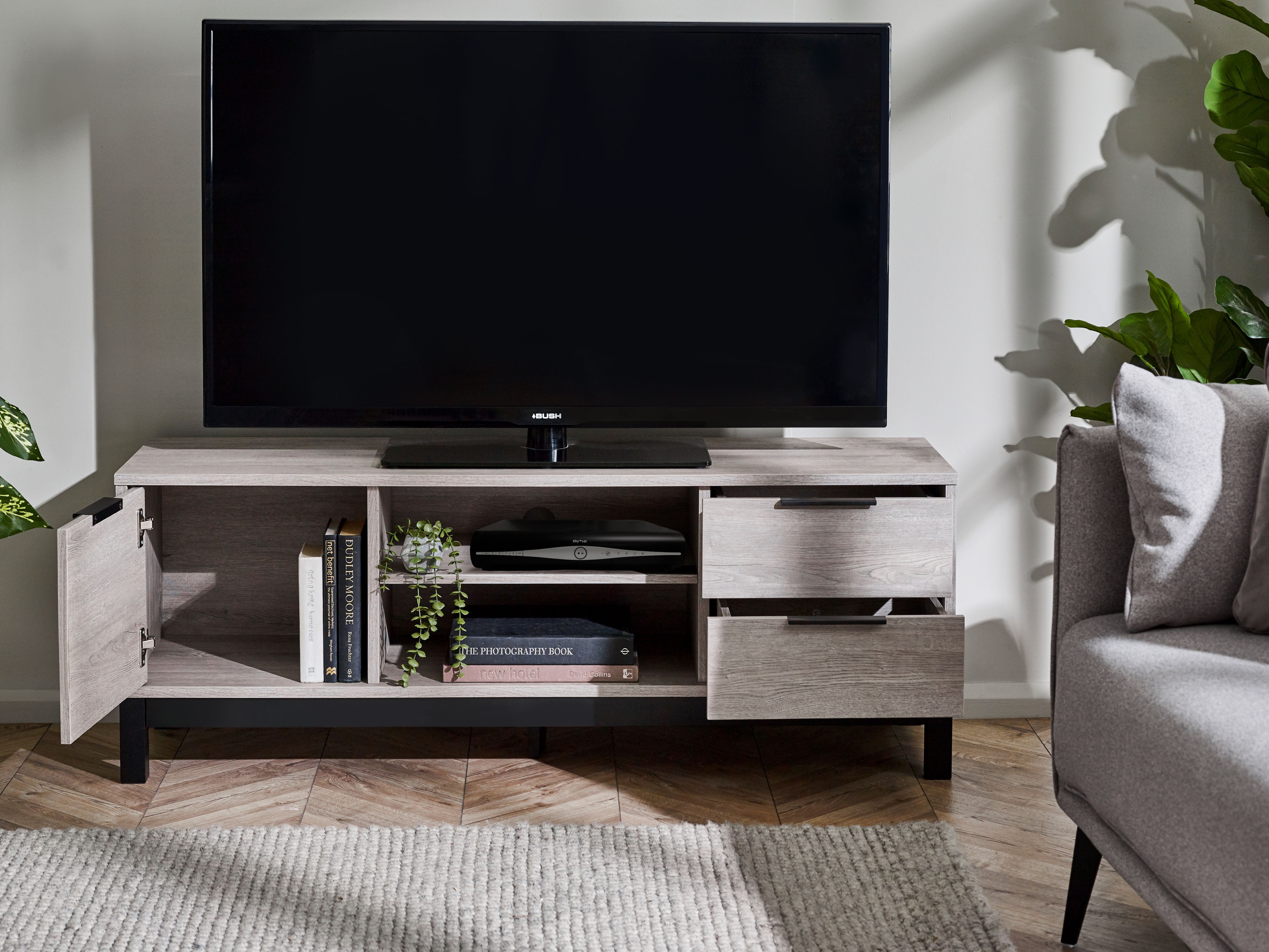 Bali TV Unit