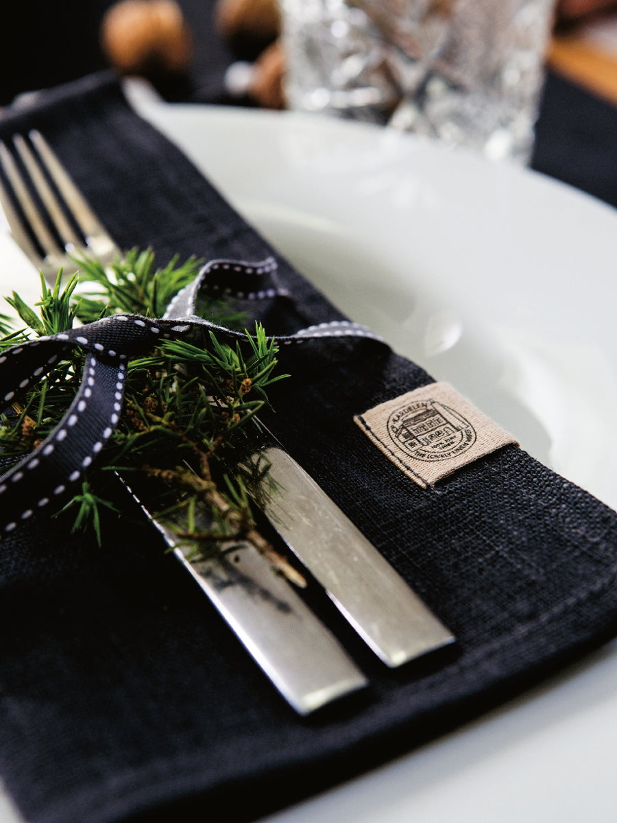 4 Classic Napkins – Flock & Fig