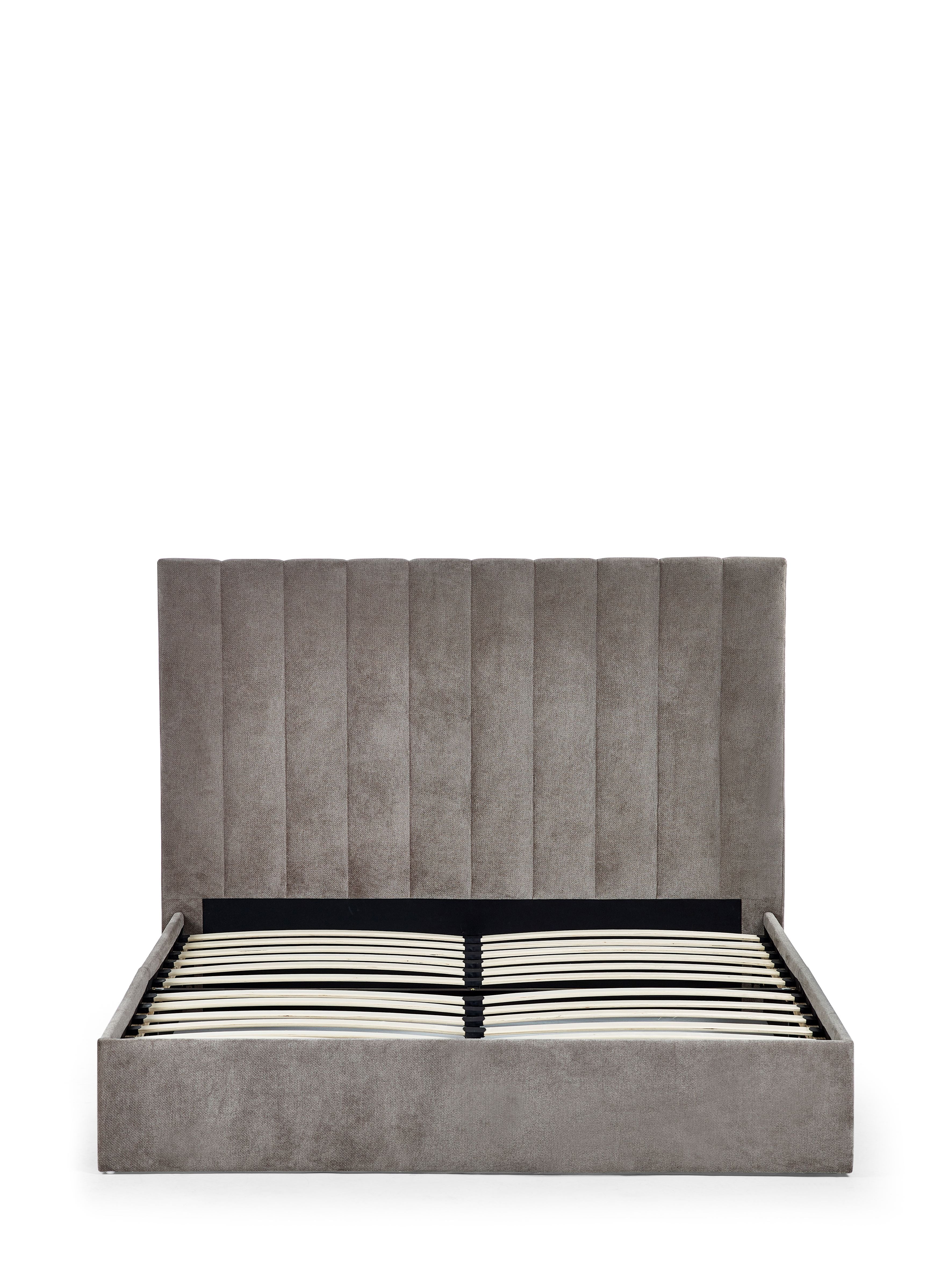 Eloise Chenille Bed