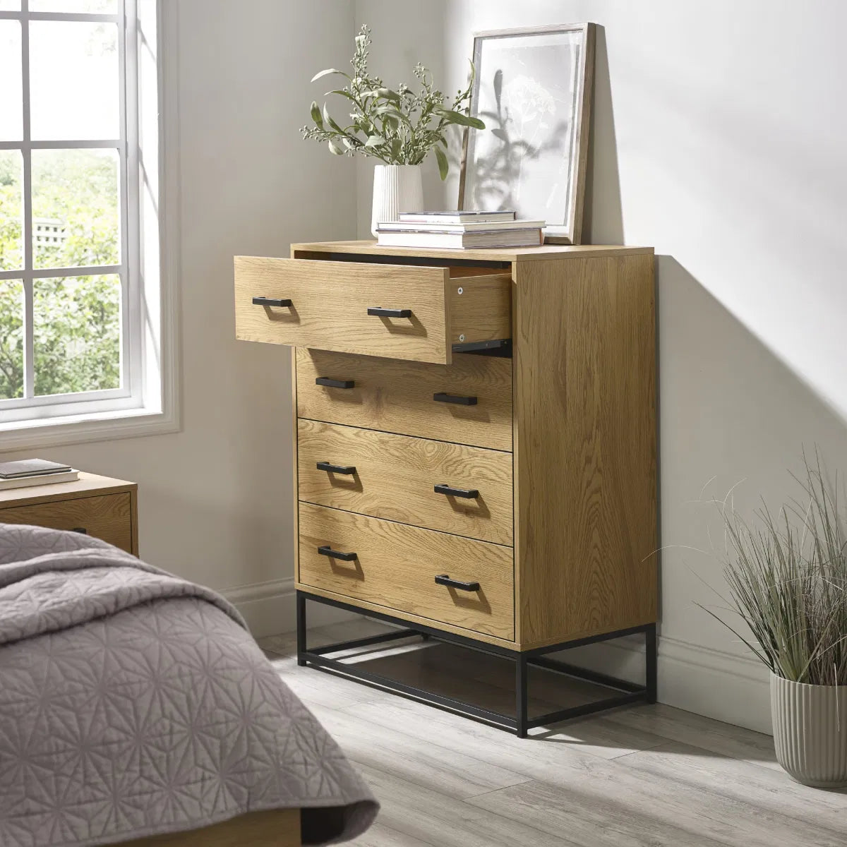 Harlow Chest of 4 Drawers