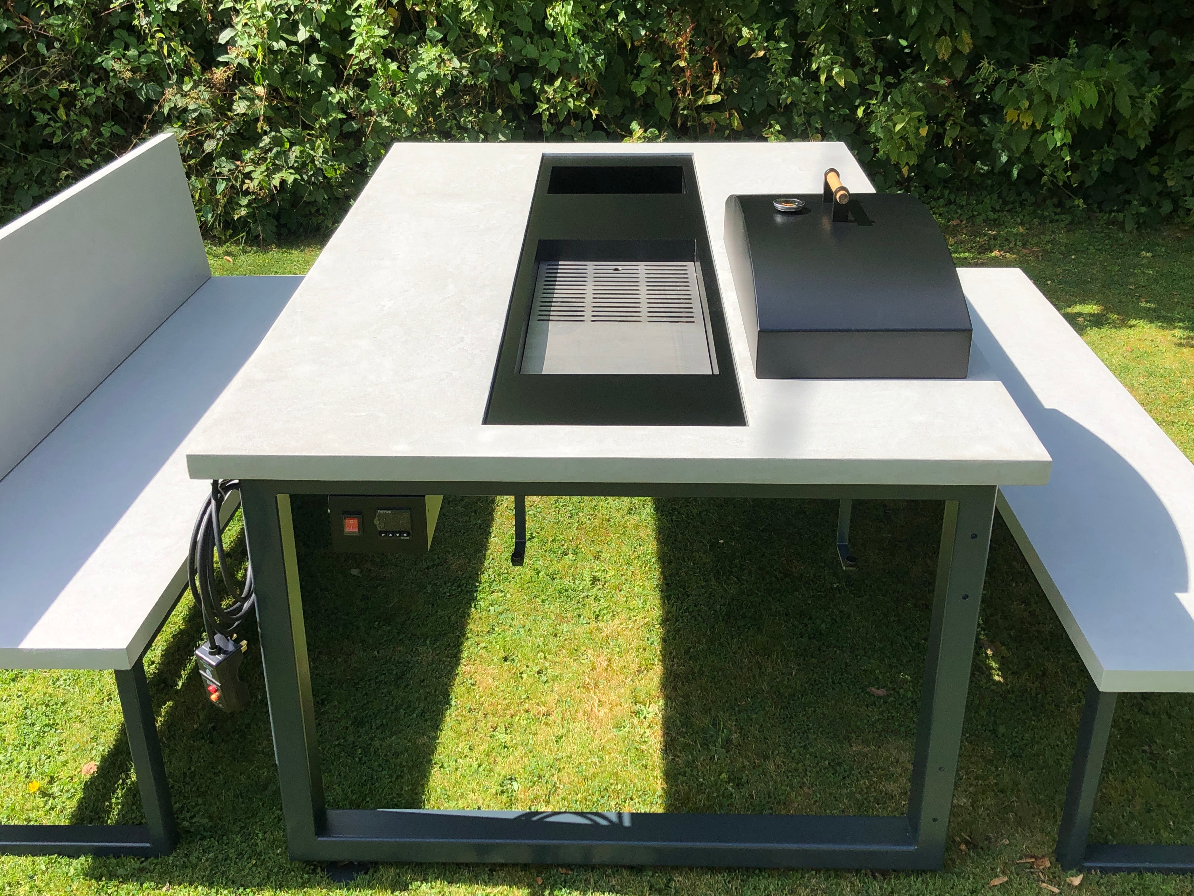 Montana 1.8m Vuestro Grill Table Set