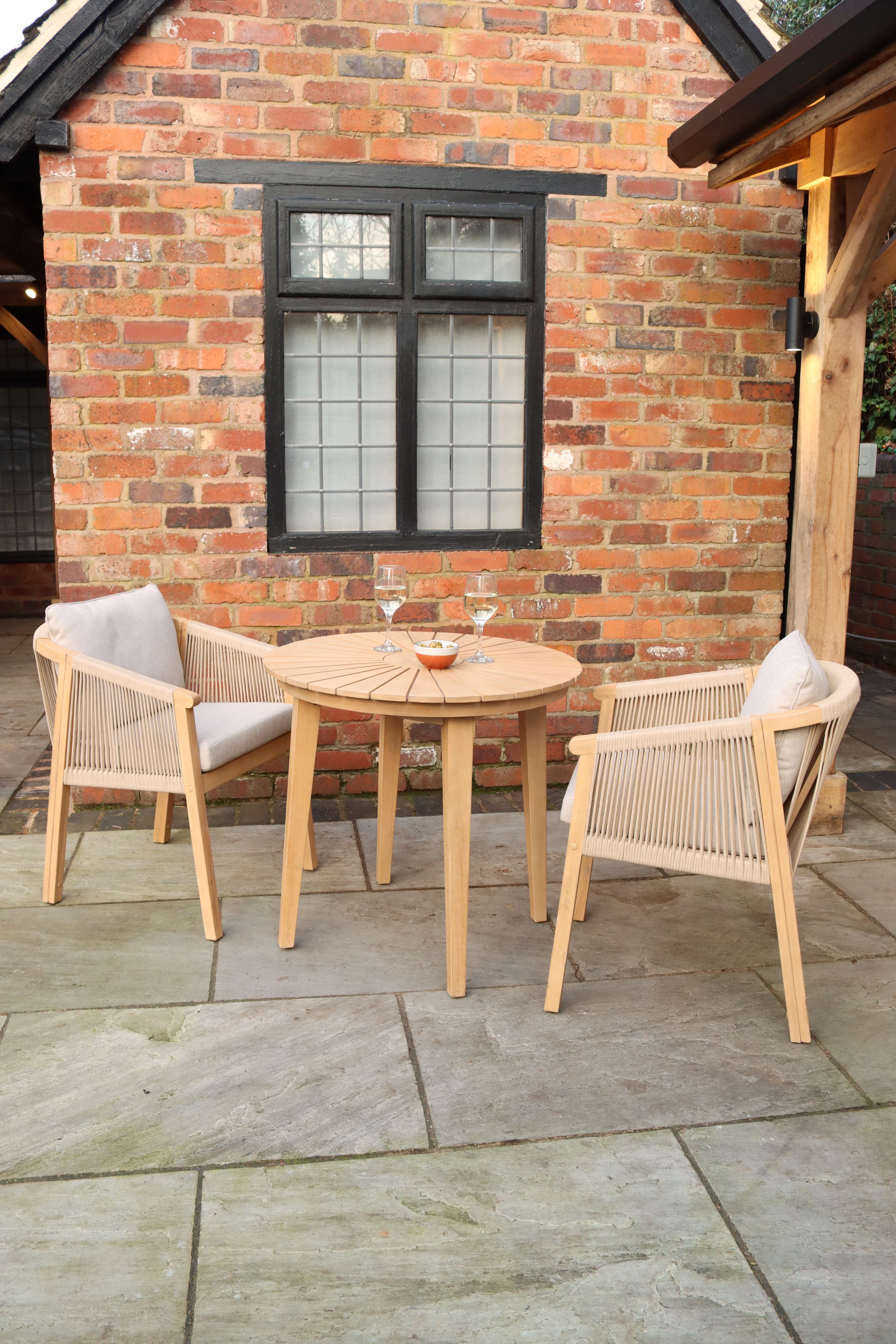 Roma Round Sunray Bistro Table with 2 Roma Dining Chairs