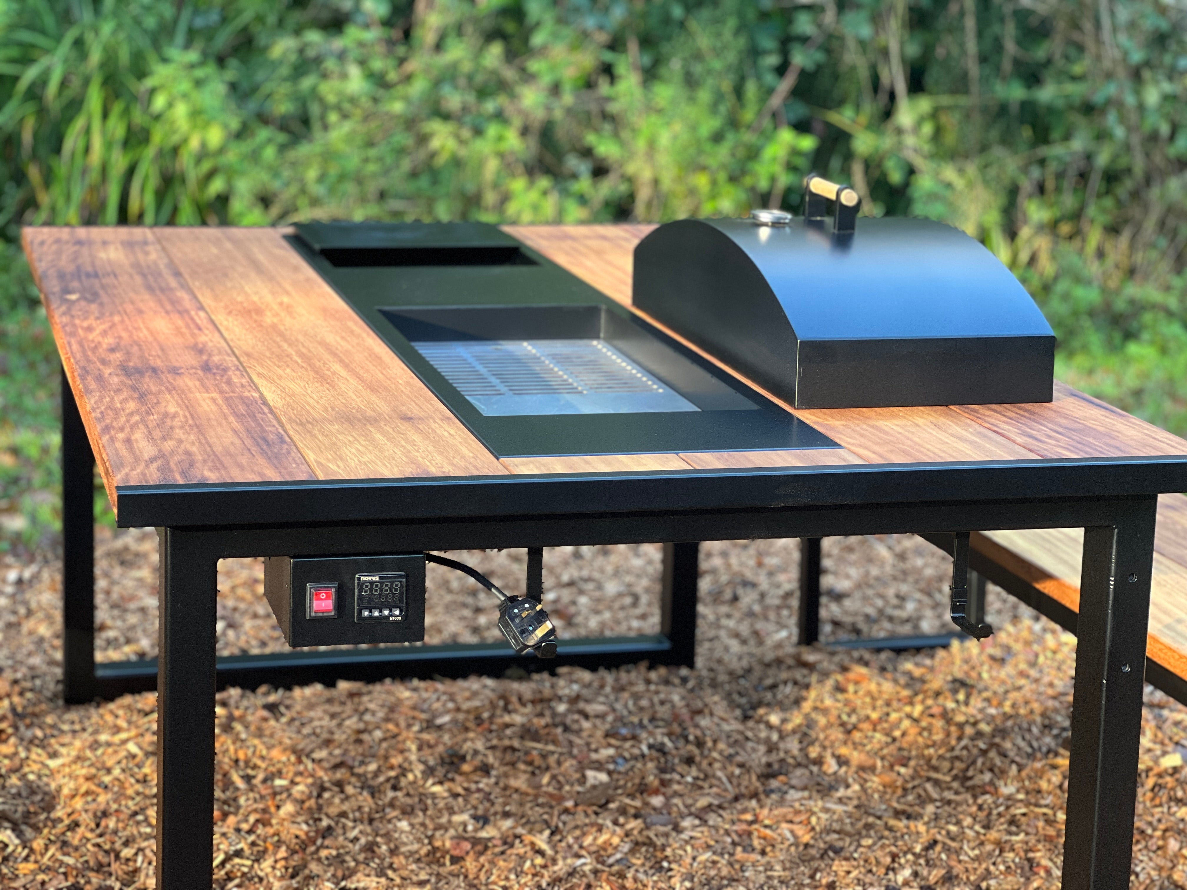 Montana 1.8m Vuestro Grill Table Set
