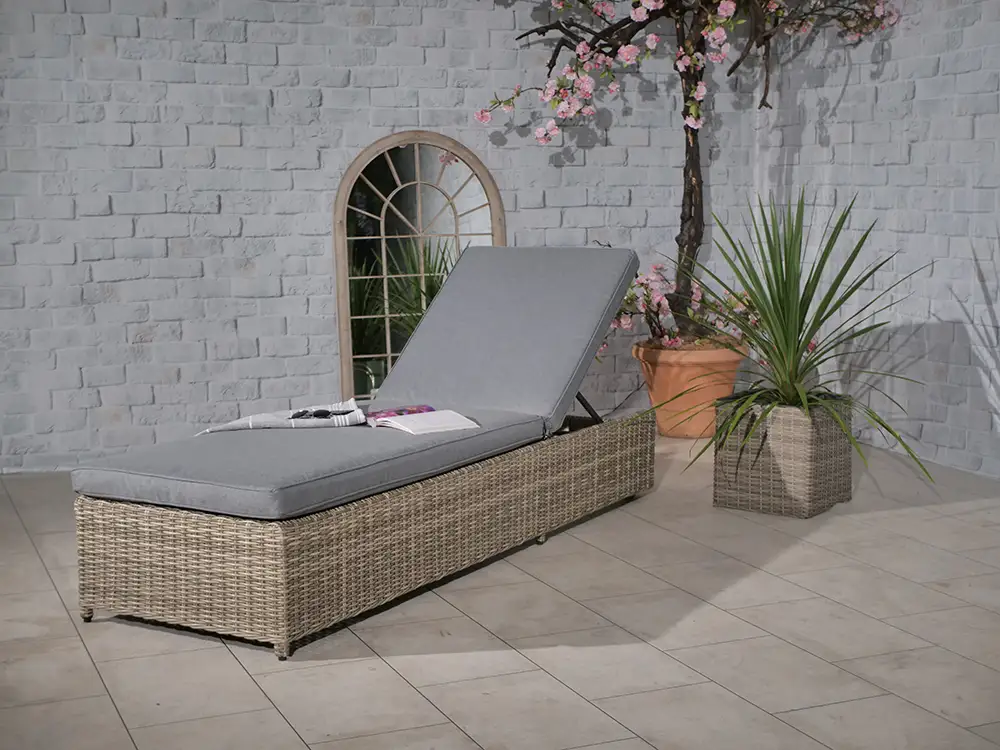 Wentworth Sun Lounger
