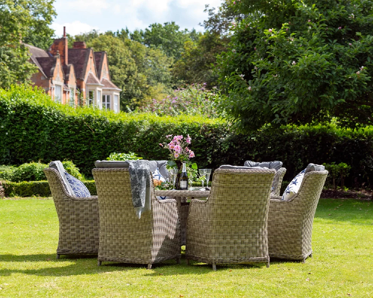 Wentworth 6 Seater Round Highback Comfort Dining Set