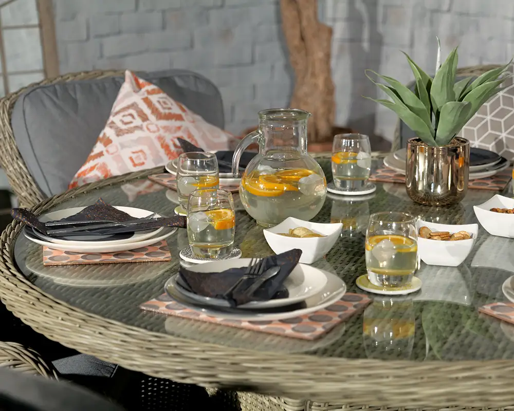 Wentworth 6 Seater Round Imperial Dining Set