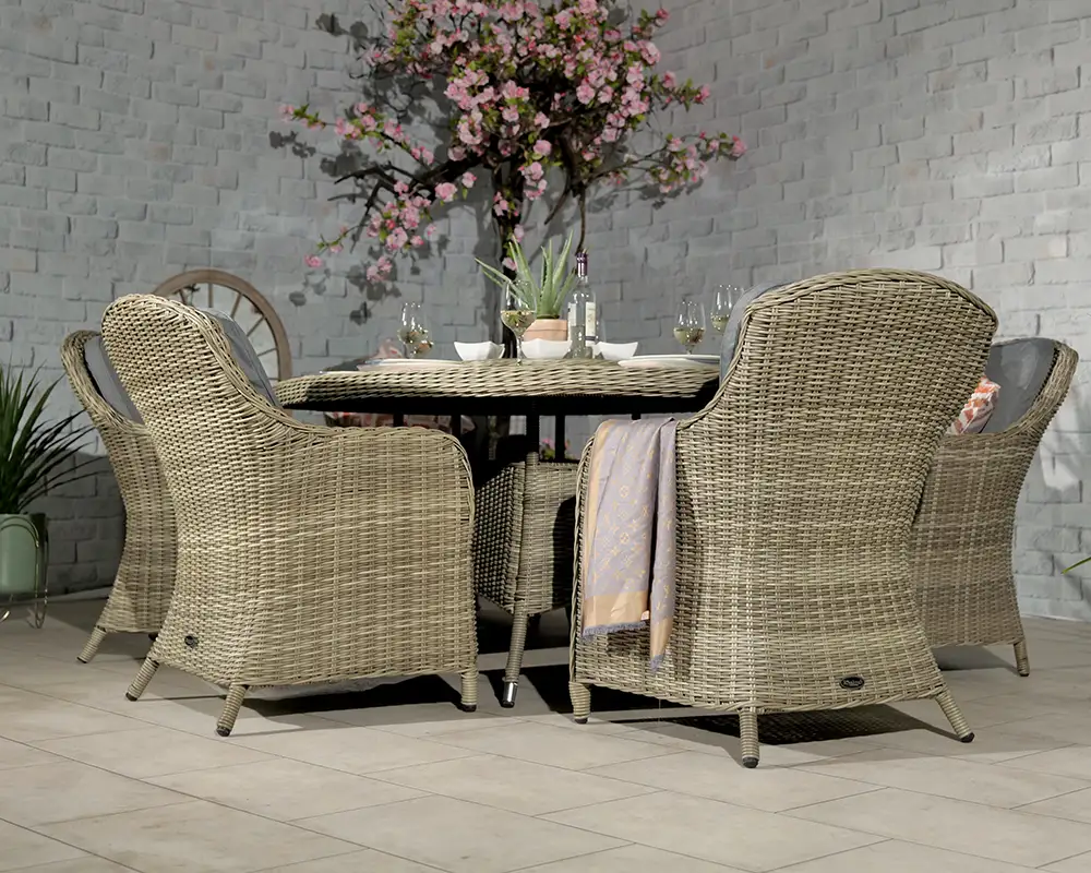 Wentworth 6 Seater Ellipse Imperial Dining Set