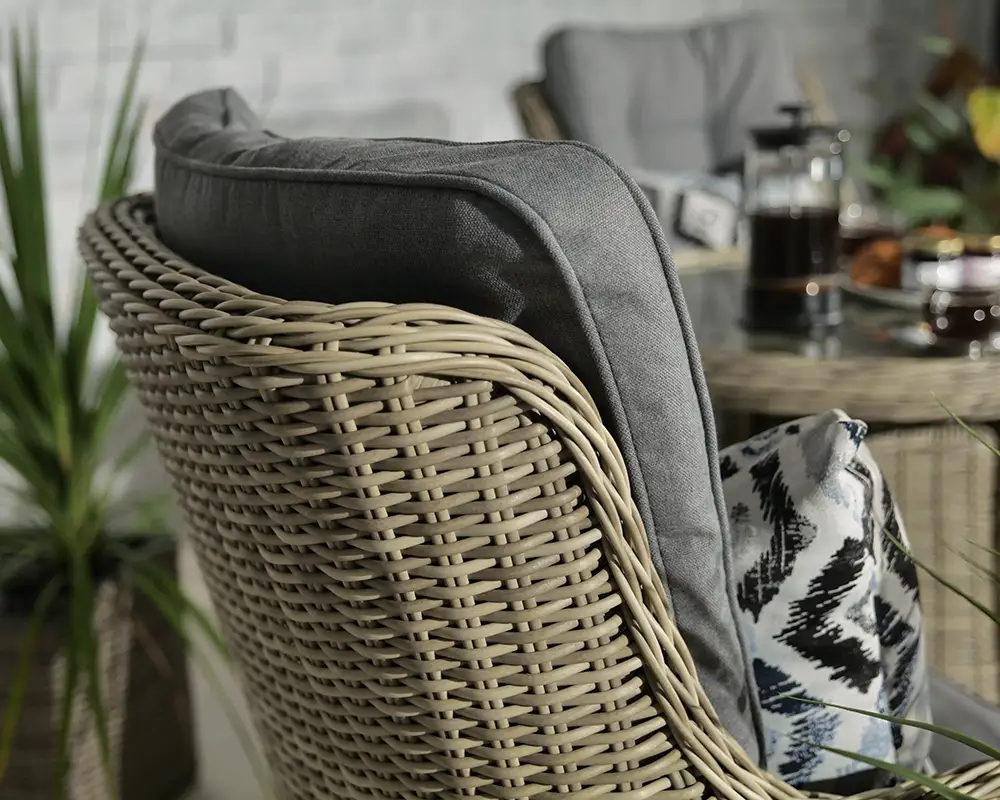 Wentworth 2 Seater Highback Round Bistro Set